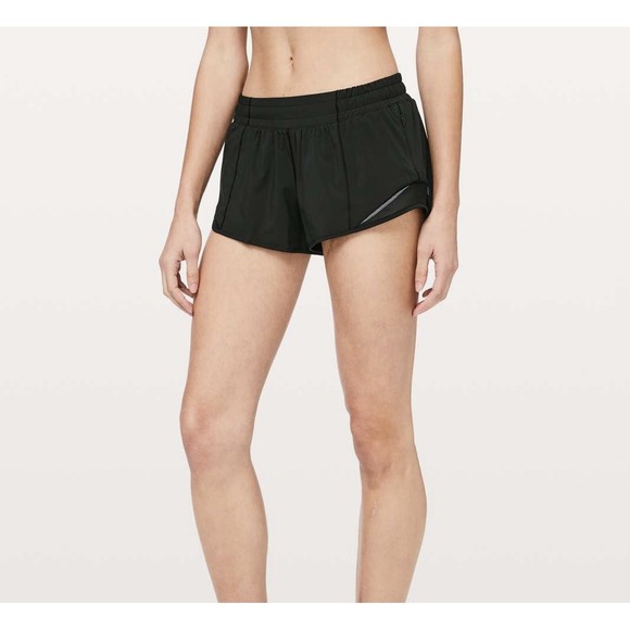 lululemon athletica Pants - Lululemon Hotty Hot Short II *2.5" Black Women's Size 4